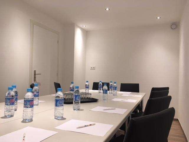 Brit Hotel Salon De Provence Ανέσεις φωτογραφία